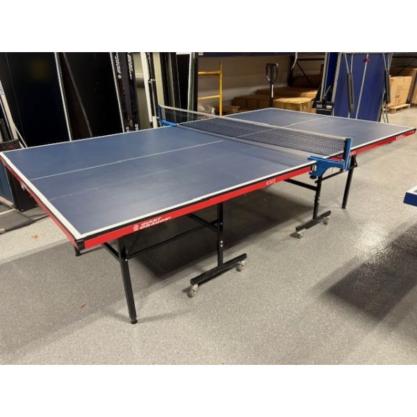 ACE5 upright foldable used Ping-Pong table with locking wheels Code : GAME087PPTBLGD 
Very sturdy, foldable for upright storage or solo play on one side.