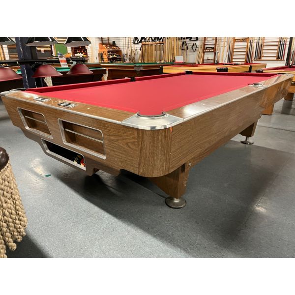 Minnesota Fats 9 foot used pool table with 1 inch thick slate, inset metal and rubber pockets, automatic ball return, 
Burgundy Andy 600 Professional billiard cloth. Made of Wood Veneer with Arborite rail and side panel surface Code : TABLELIQ128 
Inclu