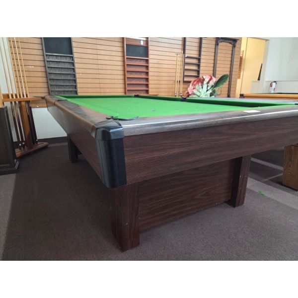 Brunswick Billiards Bristol 8 foot Snooker format table with 3/4