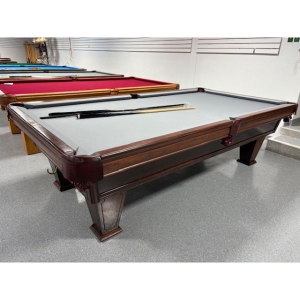 Brunswick Ventura 8 foot used pool table with 1 inch thick natural slate Code : TABLE465BRU8P
Made with 1 inch thick slate, hardwood and engineered wood with Walnut finish, tapered legs, genuine leather pockets and Grey billiard cloth. Code :  TABLE465BR