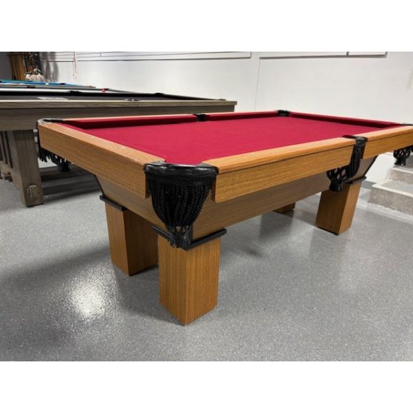 Palason Billiards 7 foot used pool table with 1 inch thick natural slate Code : TABLE527PAL7P
Made with 1 inch thick slate, hardwood and engineered wood laminate and engineered wood with Oak finish, rectangular legs, inset pockets and Green billiard clot