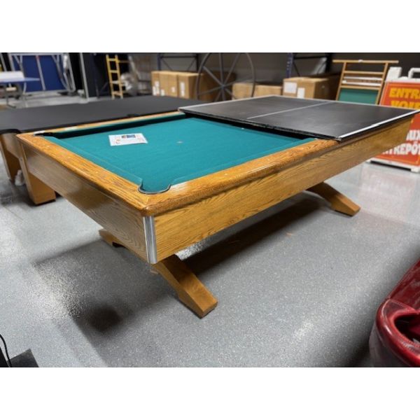 JPN Billards 8 foot Oak finish natural quarried 1 inch slate used pool table Code: TABLE549JPN8
Made with hardwood, inset pockets with brand new Championship Invitational Teflon stain protected Green billiard cloth.
