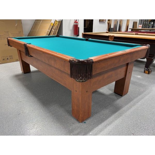 Canada Billiard 8 foot used pool table with 3/4 inch thick natural quarried slate Code : TABLE565CBB8P