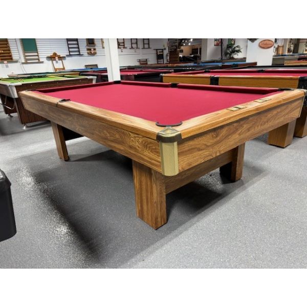 Used 8 foot Brunswick Bristol Pool Table with natural quarried slate and genuine leather pockets Code : TABLE572BRU8P
Made with Engineered woods with Oak finish, natural quarried slate, inset pockets with metal corners and a Burgundy billiard felt cloth 