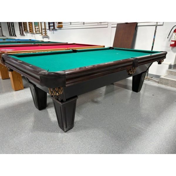 Used 8 foot Brunswick Brookstone Cherry Finish Pool Table with 1 inch slate and Green billiard cloth Code : TABLE584BRU8P
Made with solid hardwood and tapered legs in Dark Cherry finish, genuine leather pockets, natural quarried 1 inch thick slate and Gr