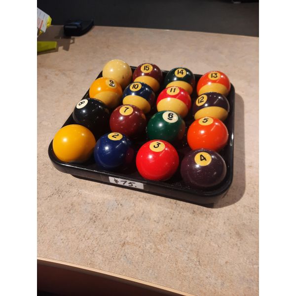 Retro vintage yellowed billiard ball set