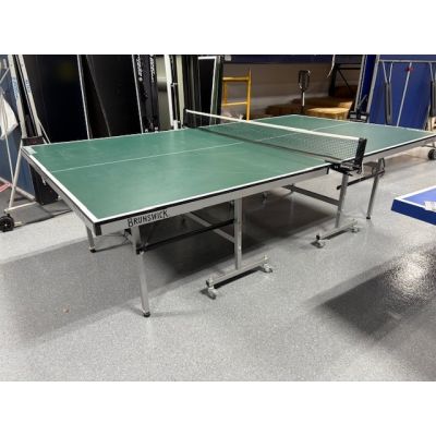 Used Brunswick Model Smash 3.0 ping-pong table tennis game on caster wheels Code : GAME086PPTBL 