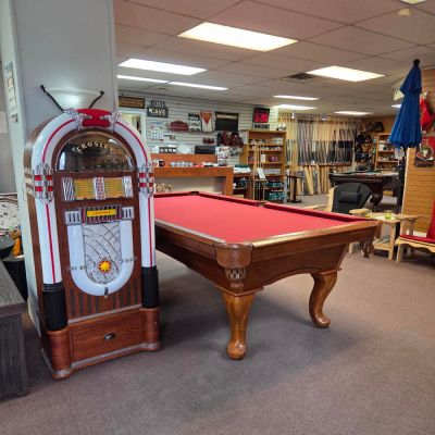 Used Legacy Billiards Caravel 8 foot pool table with Brunswick Centennial premium quality cloth Code : TABLELIQ147OTT